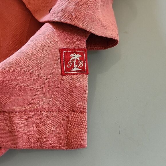 Tommy Bahama 100% Silk Shirt - Picture 8 of 8